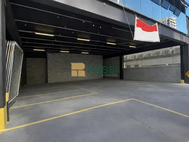 Ponto com 335m², para alugar, no bairro Royal Park em São José dos Campos