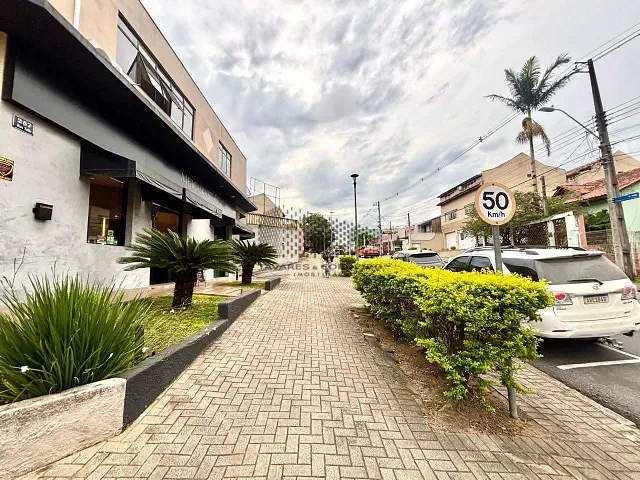 Ponto à venda, no bairro Bom Retiro em Curitiba