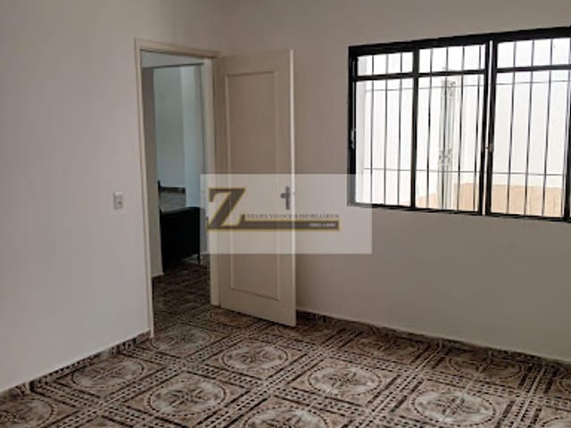 Sobrado com 273m² 8 quartos e 5 banheiros, à venda, no bairro Vila Rachid em Guarulhos
