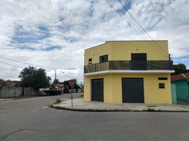 Ponto com 320m², à venda, no bairro Cidade Nova em Pindamonhangaba