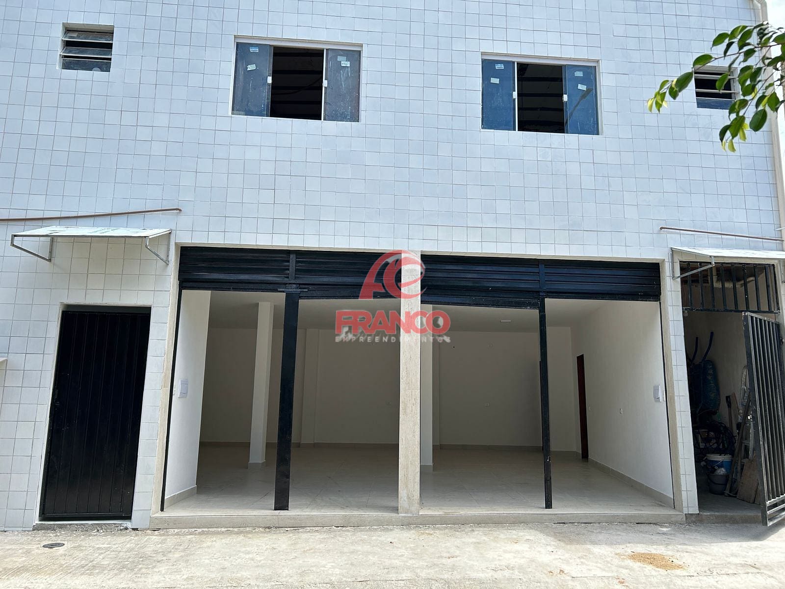 Prédio Inteiro, 75 m² - Foto 1