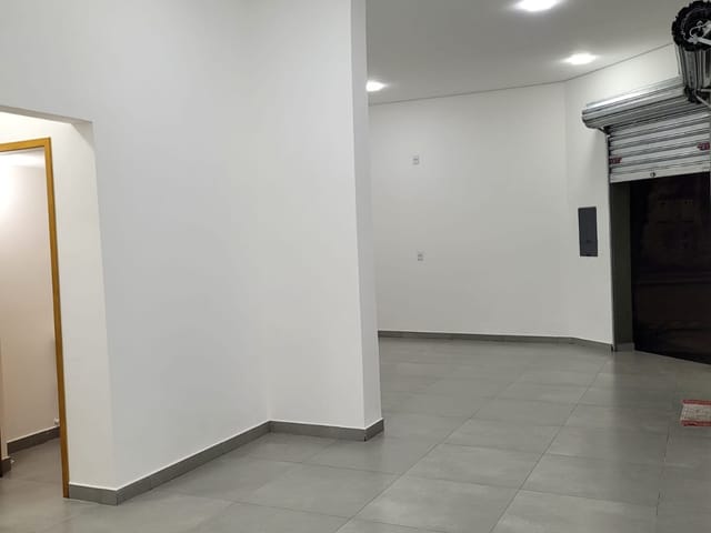 Ponto para alugar, no bairro Parque Edu Chaves em São Paulo