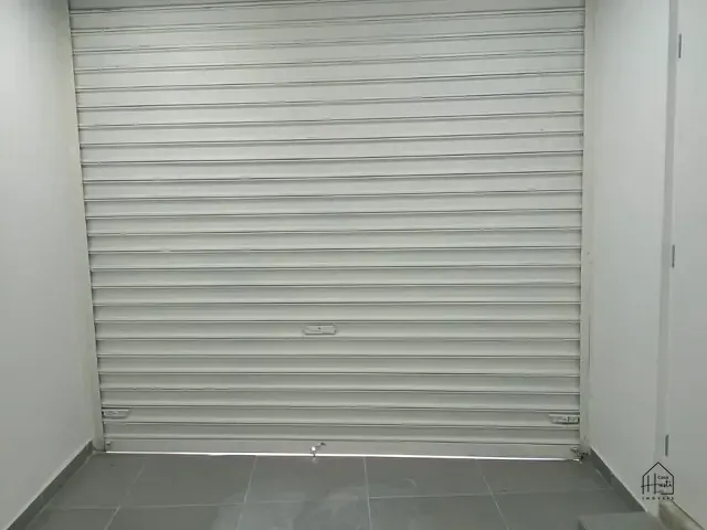 Ponto com 22m², para alugar, no bairro Recanto Vista Alegre em Cotia