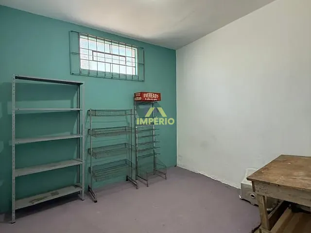 Ponto com 180m², à venda, no bairro Jardim Bom Retiro em Salto