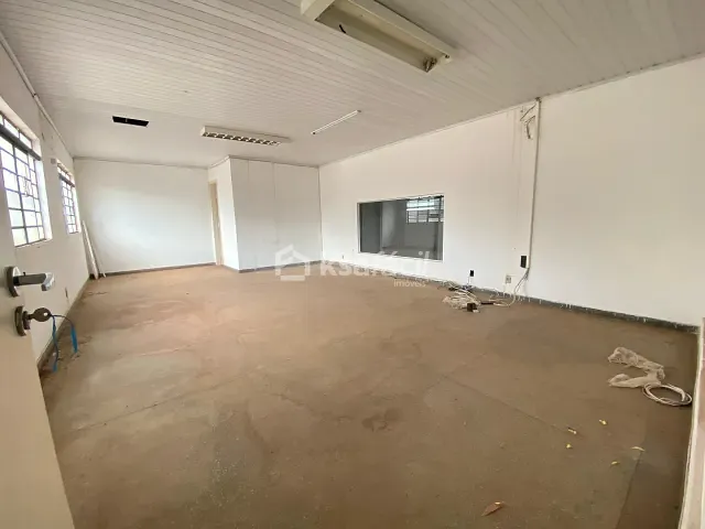 Galpão / Barracão com 500m², para alugar, no bairro Monte Castelo em Campo Grande