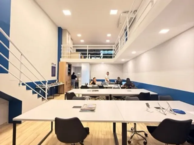 Ponto com 230m², para alugar, no bairro Parquelândia em Fortaleza