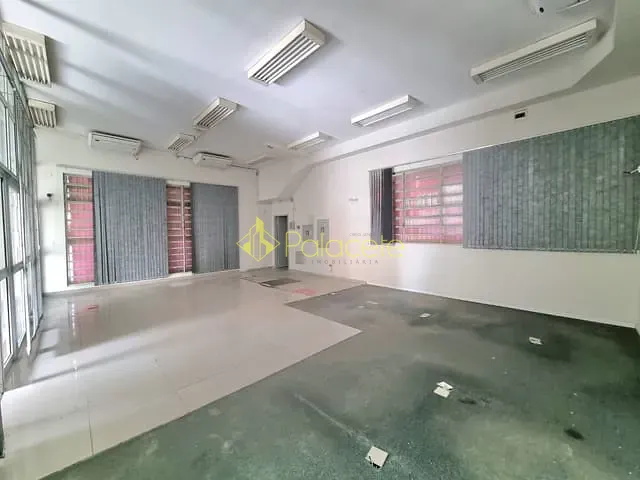 Galpão / Barracão com 300m², à venda ou para alugar, no bairro Loteamento São Vicente de Paulo em Pindamonhangaba