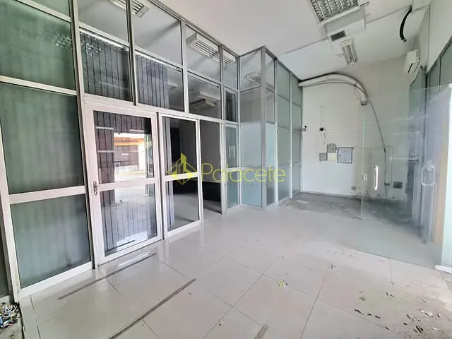 Galpão / Barracão com 300m², à venda ou para alugar, no bairro Loteamento São Vicente de Paulo em Pindamonhangaba