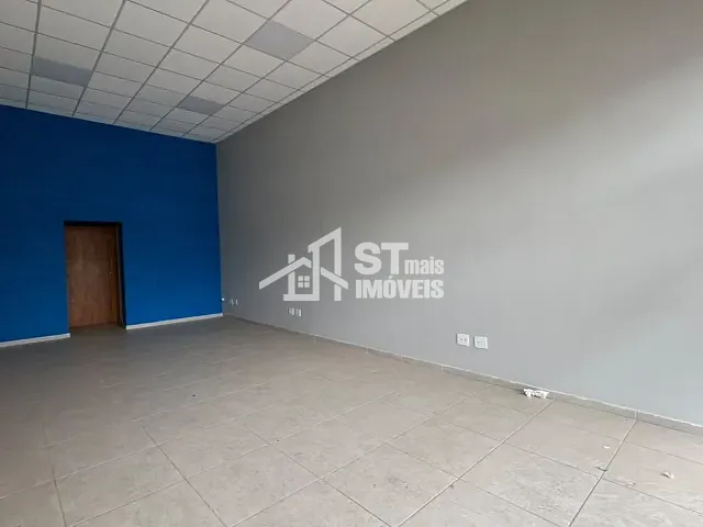 Ponto com 150m², para alugar, no bairro Centro em Andradas