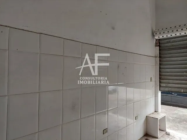 Ponto com 40m², para alugar, no bairro Residencial Estoril em Taubaté