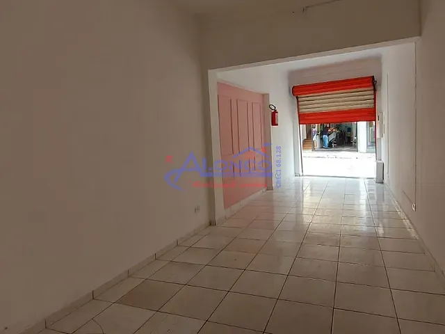Ponto com 40m², para alugar, no bairro Centro em Jacareí