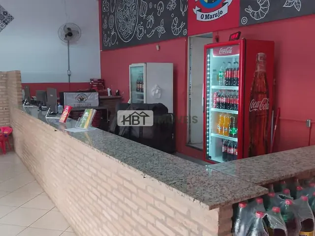 Ponto com 200m², à venda, no bairro Núcleo Habitacional Mary Dota em Bauru
