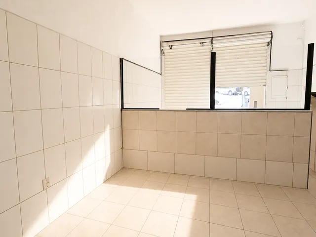 Ponto para alugar, no bairro Vila Nivi em São Paulo