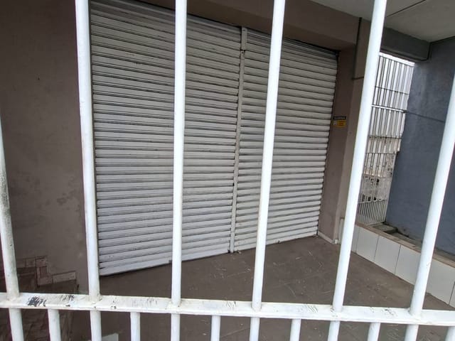 Ponto para alugar, no bairro Vila Nivi em São Paulo