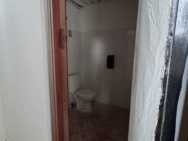 Ponto para alugar, no bairro Vila Nivi em São Paulo