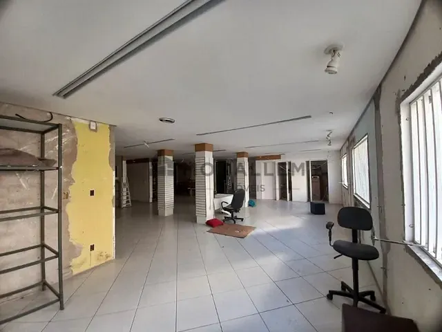 Ponto com 213m², para alugar, no bairro Centro em Itajubá
