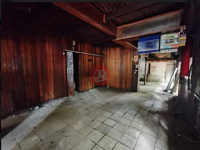 Ponto com 132m², para alugar, no bairro Cidade Baixa em Porto Alegre
