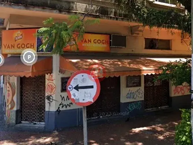 Ponto com 132m², para alugar, no bairro Cidade Baixa em Porto Alegre