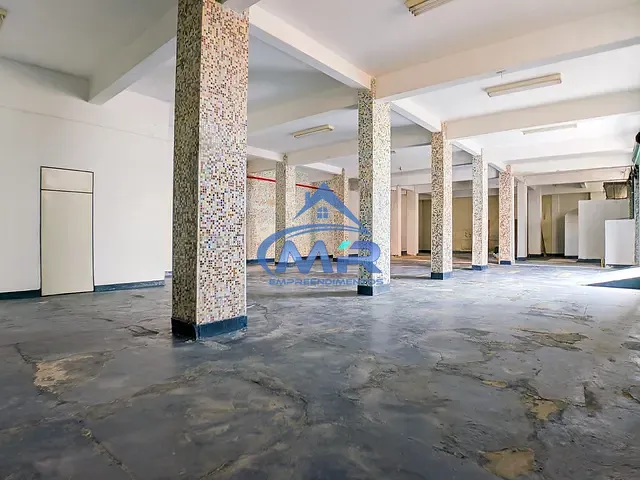 Ponto com 350m², à venda, no bairro Vila São Geraldo em São Paulo