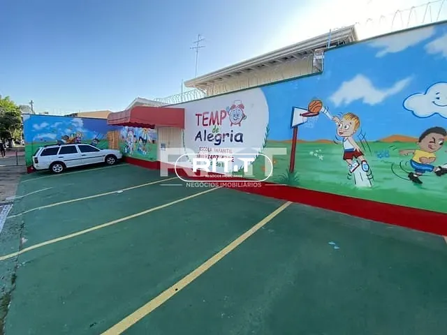 Ponto com 655m², à venda, no bairro Jardim Proença I em Campinas