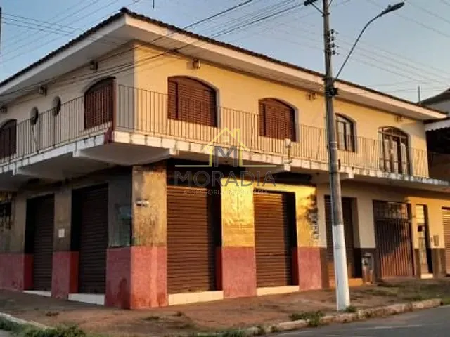 Ponto com 200m², para alugar, no bairro Parque das Orquídeas em Guaxupé