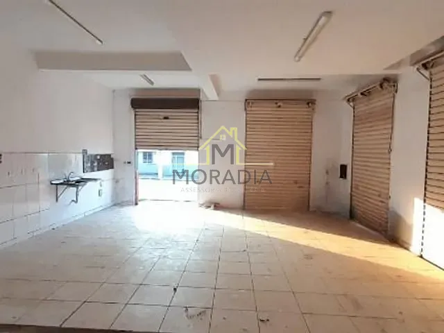 Ponto com 200m², para alugar, no bairro Parque das Orquídeas em Guaxupé