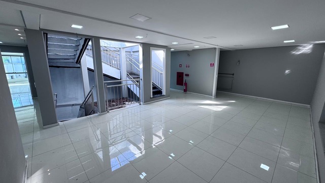 Ponto com 500m², à venda ou para alugar, no bairro Alphaville Industrial em Barueri