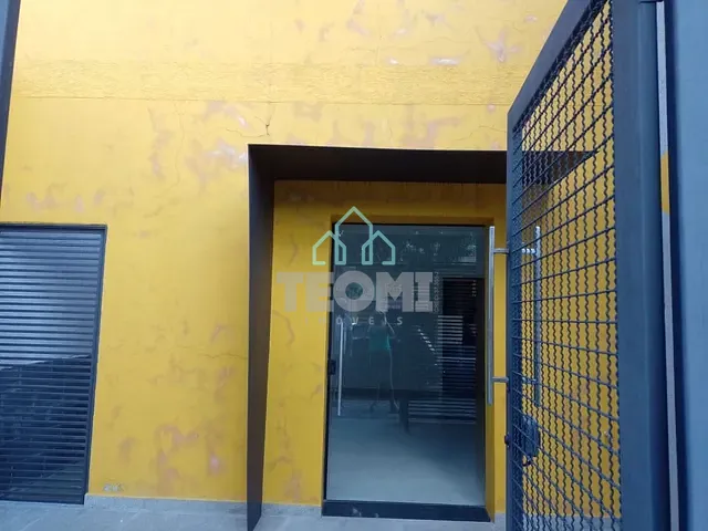 Ponto com 253m², à venda ou para alugar, no bairro Centro em Taubaté