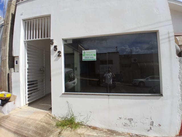 Ponto com 30m², para alugar, no bairro Centro em São João da Boa Vista