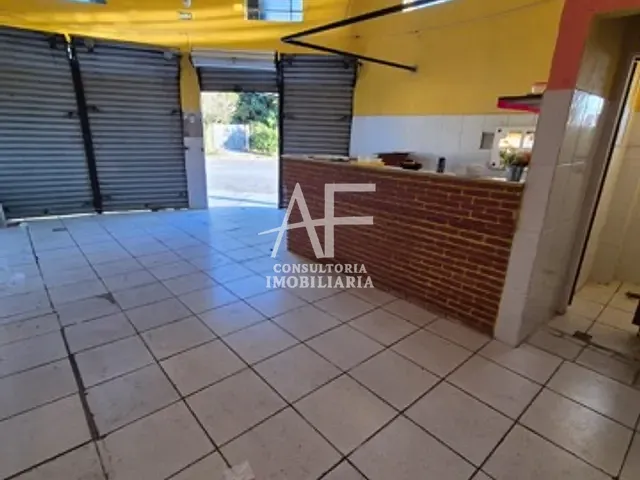 Ponto com 60m², para alugar, no bairro Residencial Estoril em Taubaté