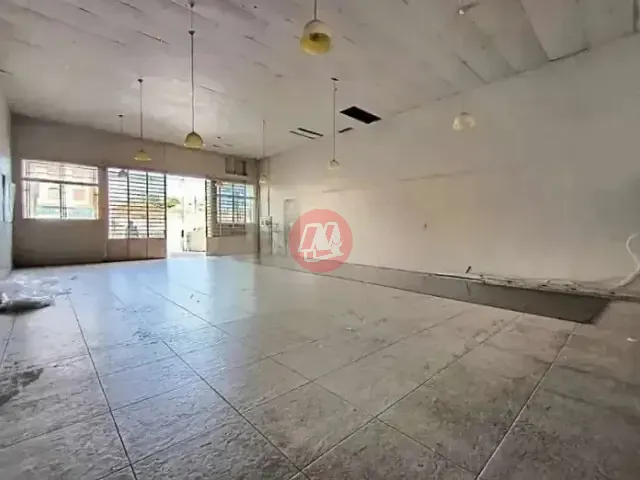 Ponto com 288m², para alugar, no bairro Medianeira em Porto Alegre
