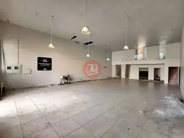 Ponto com 288m², para alugar, no bairro Medianeira em Porto Alegre