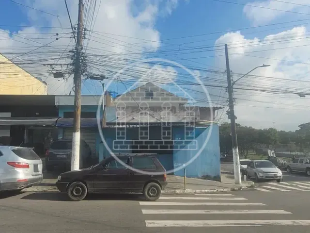 Ponto com 285m², à venda, no bairro Parque Brasil em São Paulo