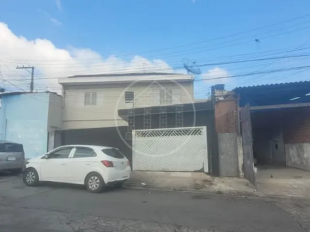 Ponto com 285m², à venda, no bairro Parque Brasil em São Paulo
