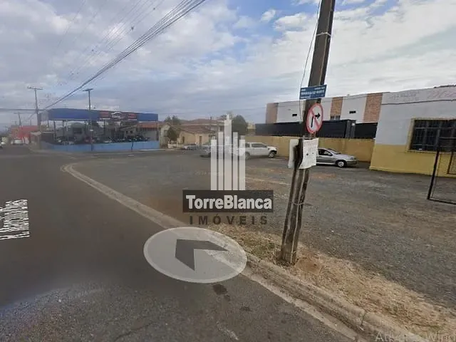 Loja com 660m², para alugar, no bairro Nova Rússia em Ponta Grossa