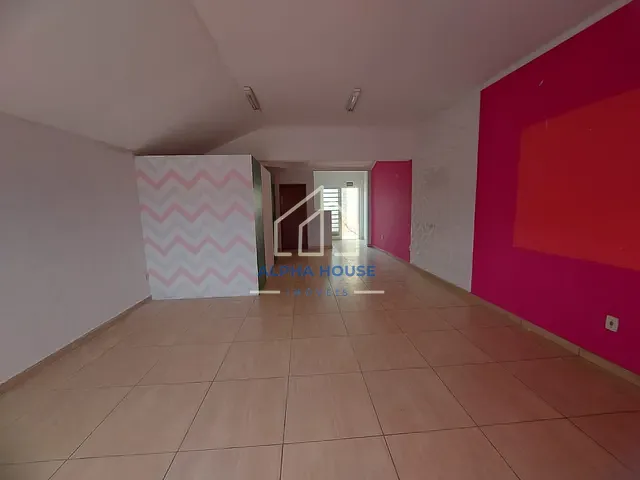 Ponto com 212m², à venda, no bairro Loteamento São Vicente de Paulo em Pindamonhangaba