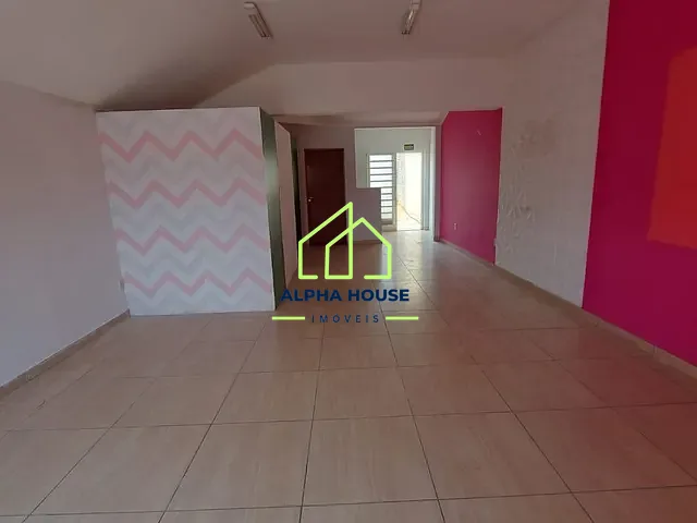 Ponto com 212m², à venda, no bairro Loteamento São Vicente de Paulo em Pindamonhangaba