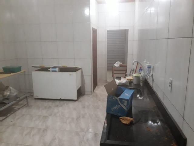Ponto com 200m², à venda ou para alugar, no bairro Vivendas do Coqueiro III em Campos dos Goytacazes
