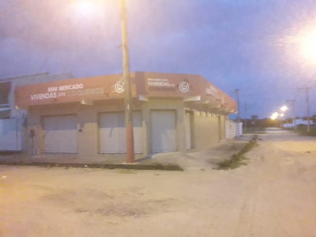 Ponto com 200m², à venda ou para alugar, no bairro Vivendas do Coqueiro III em Campos dos Goytacazes
