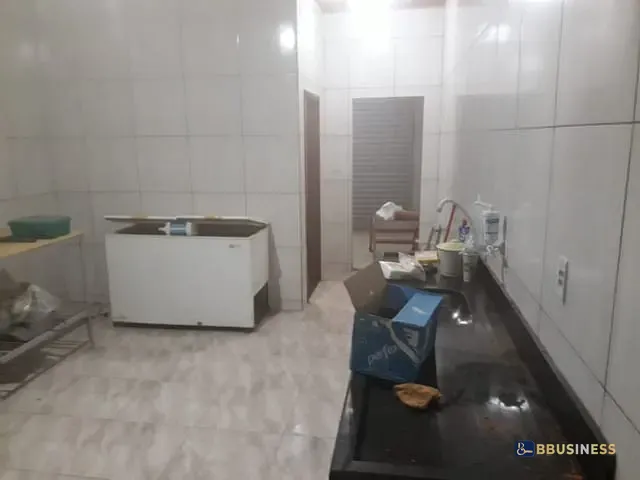 Ponto com 200m², à venda ou para alugar, no bairro Vivendas do Coqueiro III em Campos dos Goytacazes