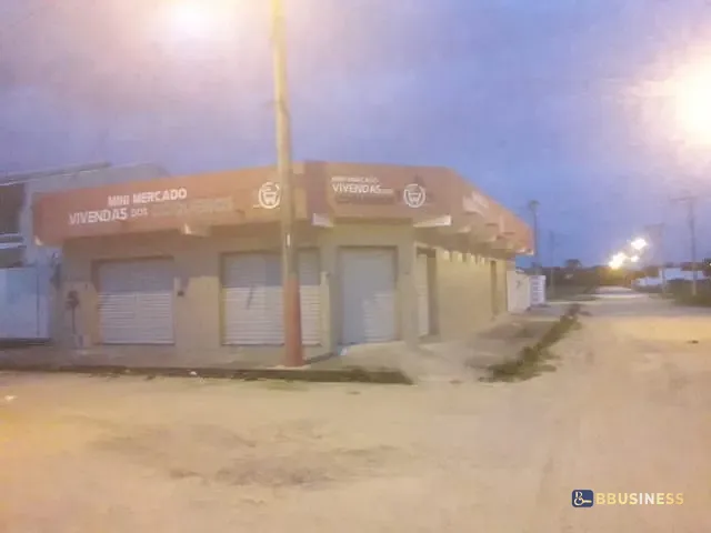 Ponto com 200m², à venda ou para alugar, no bairro Vivendas do Coqueiro III em Campos dos Goytacazes