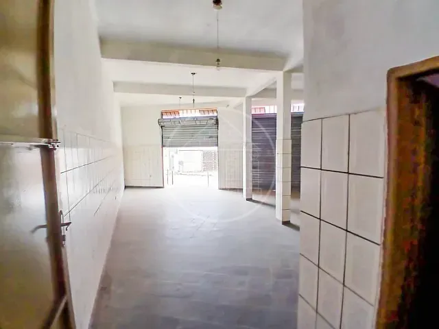 Ponto com 340m², para alugar, no bairro Parelheiros em São Paulo