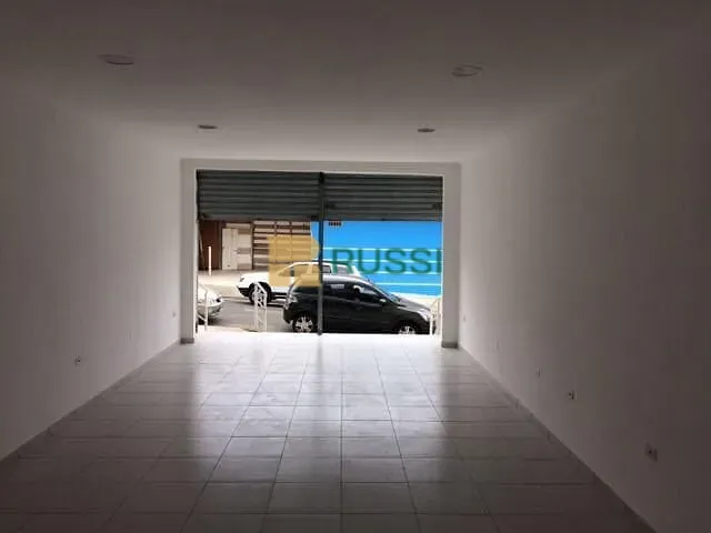 Ponto com 250m², à venda, no bairro Parque Nova Esperança em São José dos Campos