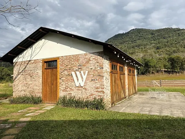 Ponto com 70m² 1 quarto e 2 banheiros, à venda, no bairro Linha Seca Baixa em Imigrante