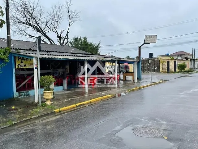 Ponto com 285m², à venda, no bairro Morro do Algodão em Caraguatatuba
