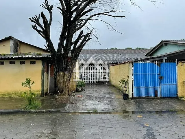 Ponto com 285m², à venda, no bairro Morro do Algodão em Caraguatatuba