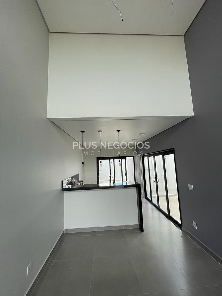Casa à venda com 3 quartos, 90m² - Foto 2