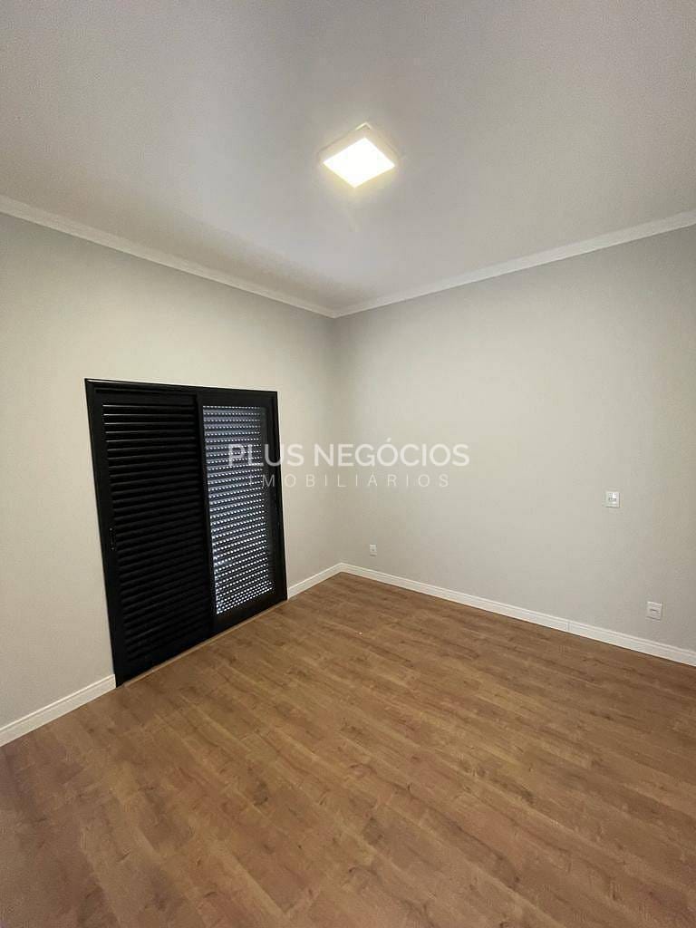 Casa à venda com 3 quartos, 90m² - Foto 10
