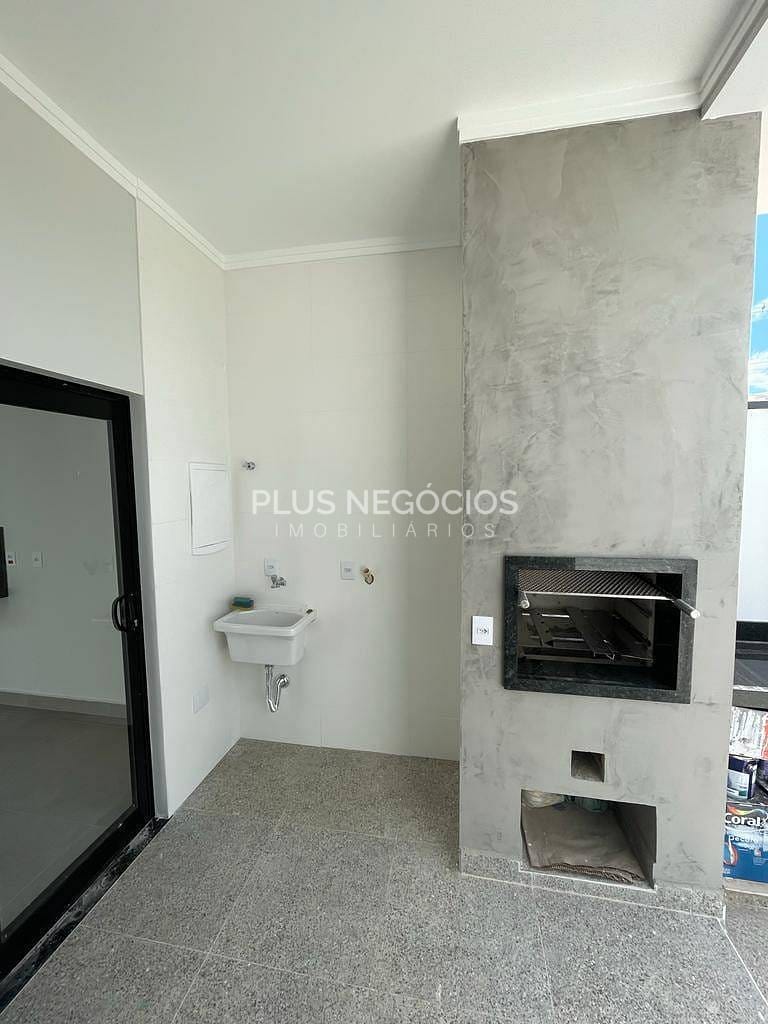 Casa à venda com 3 quartos, 90m² - Foto 15
