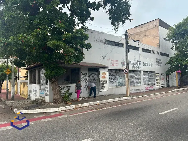 Ponto com 463m², para alugar, no bairro Joaquim Távora em Fortaleza